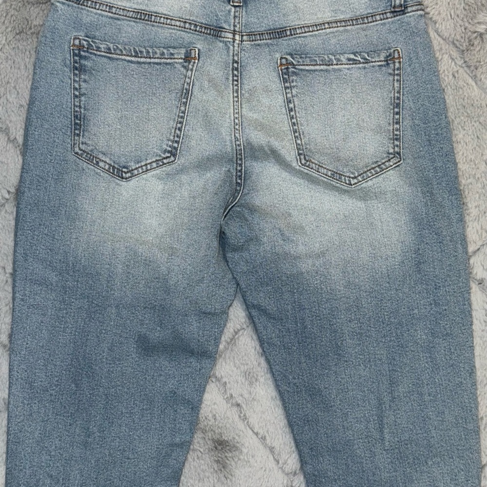 Fashion Nova Blue Skinny Jeans with Distressed Detailing - Picture 6 of 6